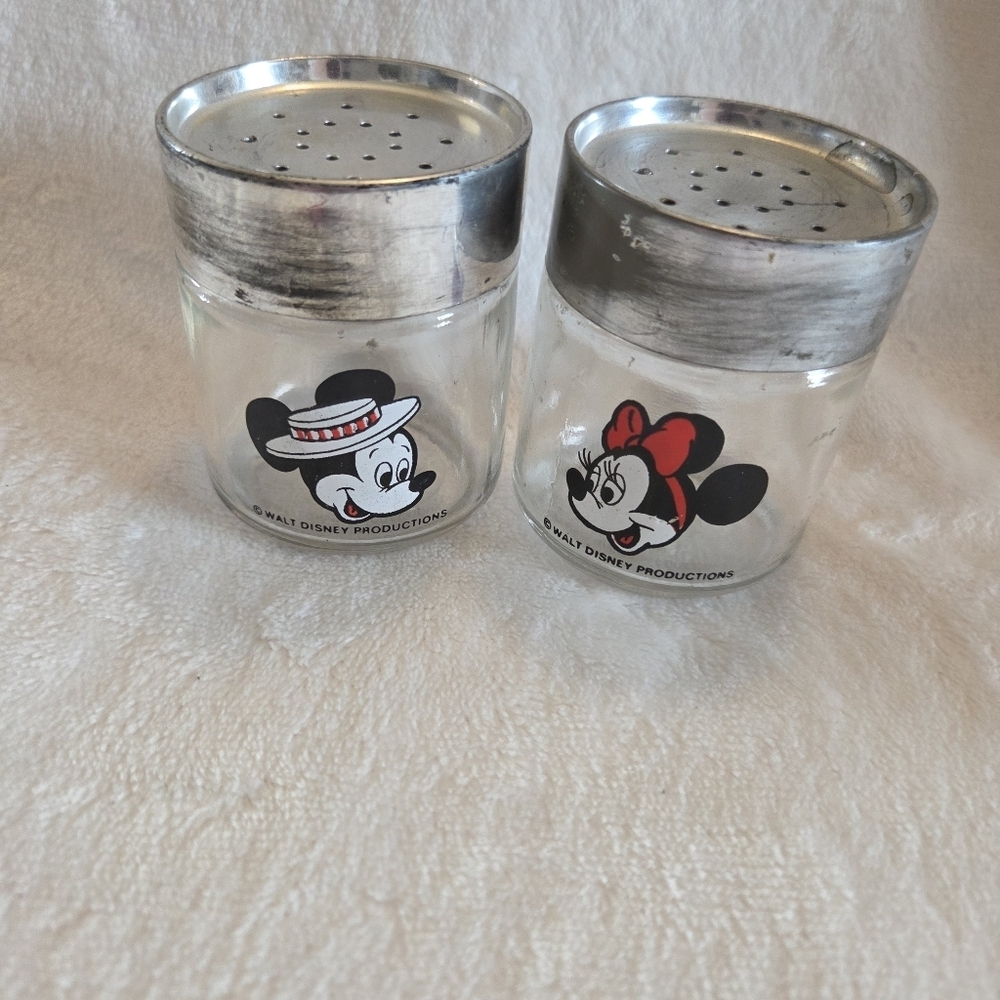 Vintage Walt Disney World Mickey Minnie Mouse Glass Salt Pepper Shakers